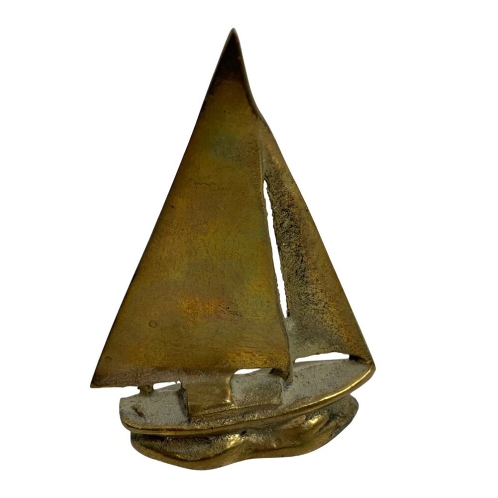 Gorgeous Vintage Brass Sailboat Desk Paperweight Nautical Sailing Taiwan MCM